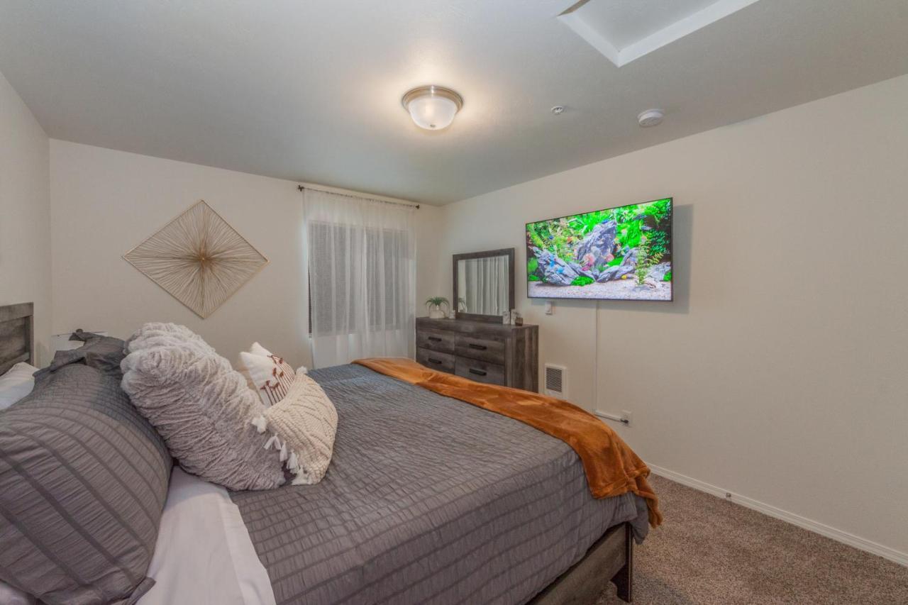 Apartament Modern And Stylish King Bed Wifi Free Parking Spokane Valley Zewnętrze zdjęcie